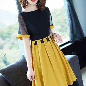 Darling NEW short sleeve yellow and black dress